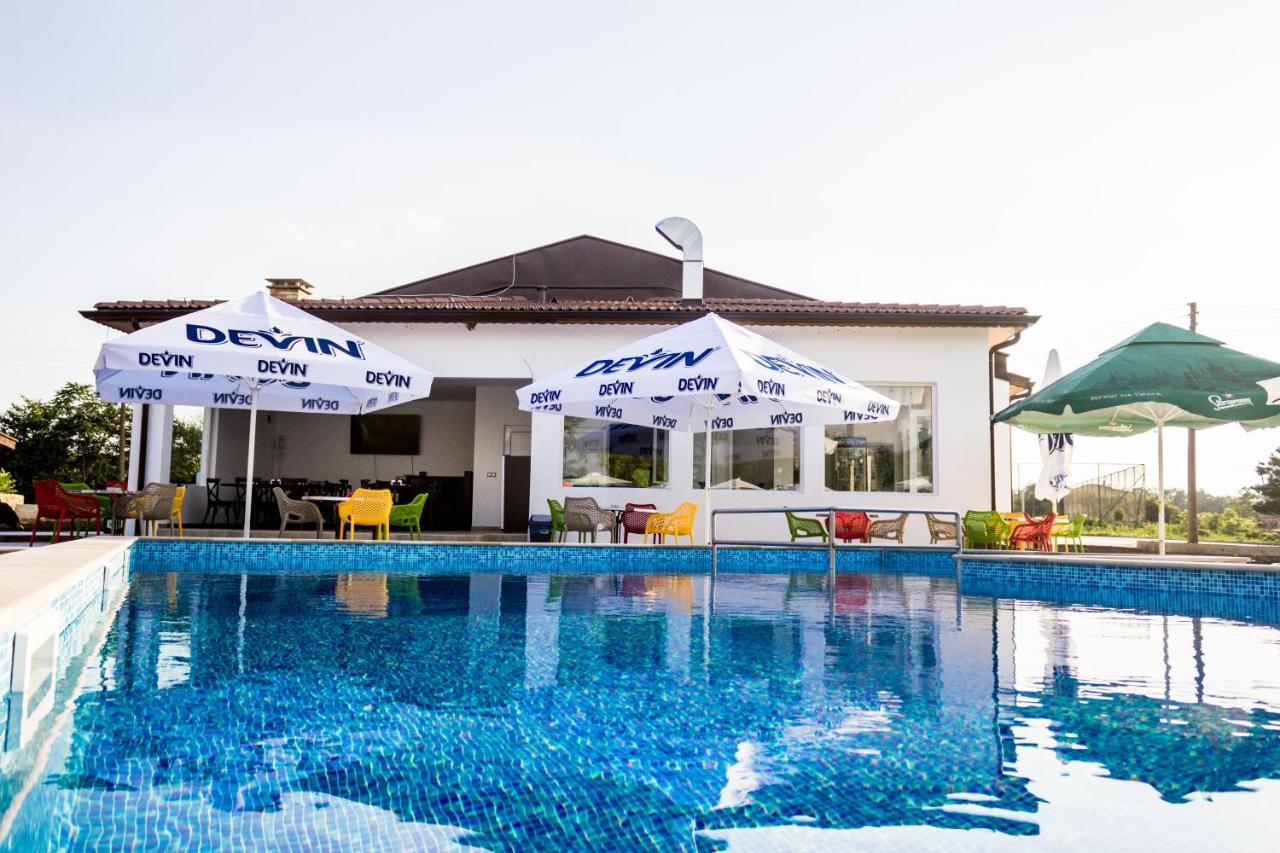 Комплекс Радост Hotel Ezerets Exterior photo