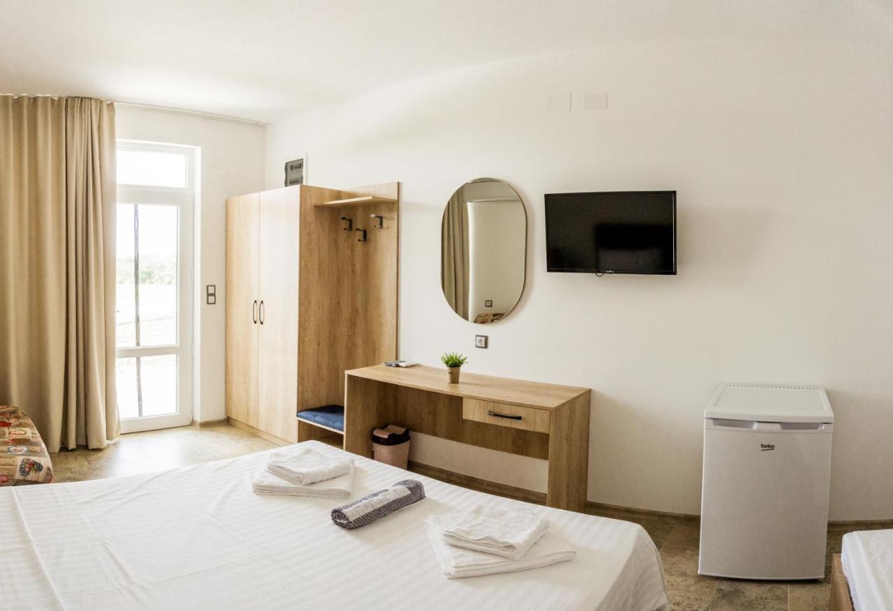 Комплекс Радост Hotel Ezerets Exterior photo