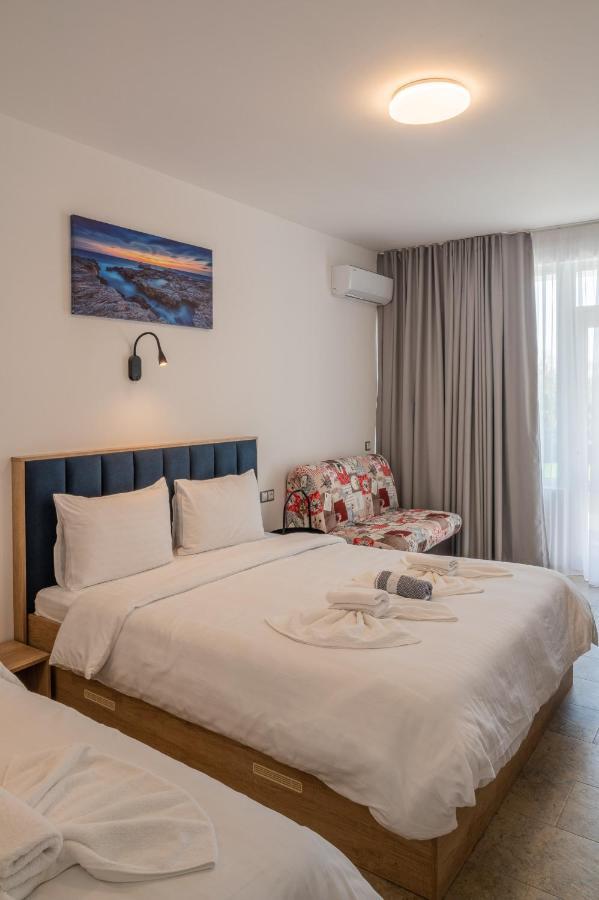 Комплекс Радост Hotel Ezerets Exterior photo