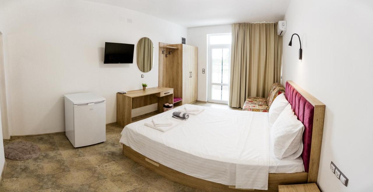Комплекс Радост Hotel Ezerets Exterior photo