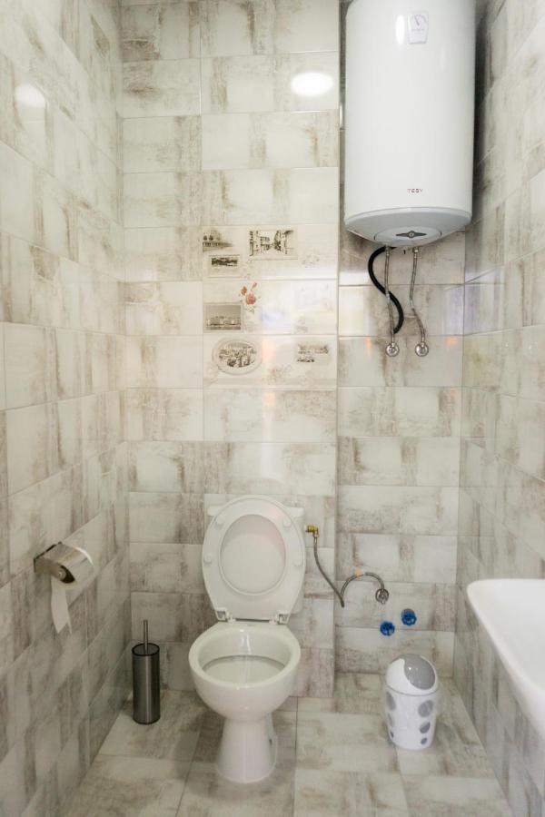 Комплекс Радост Hotel Ezerets Exterior photo